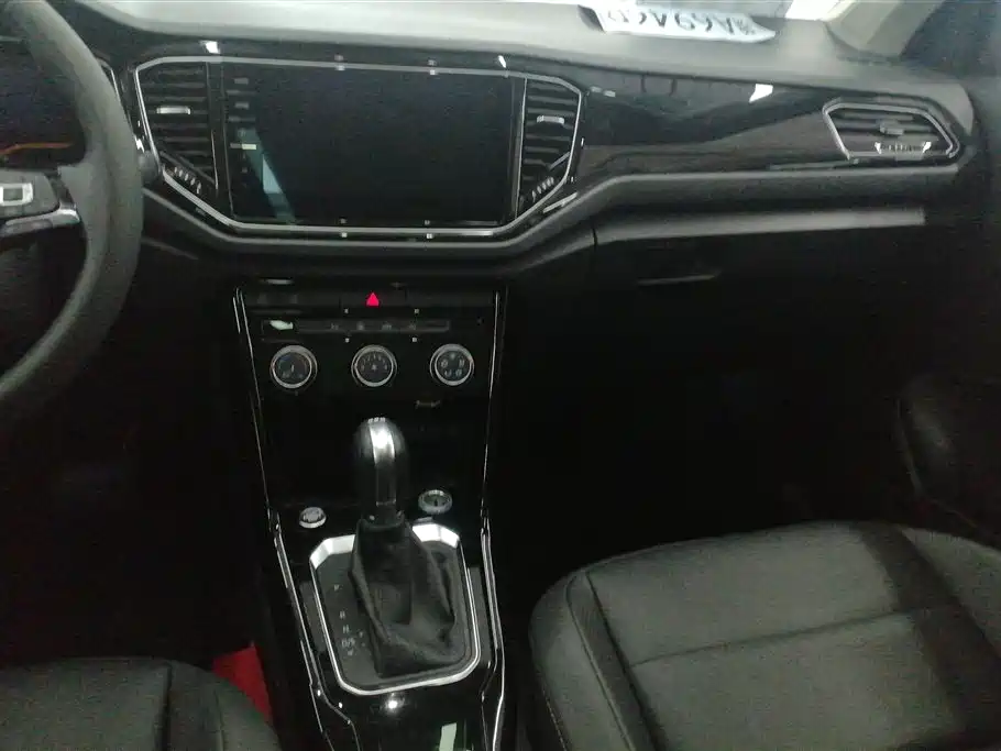 Volkswagen T-ROC exploring Songs