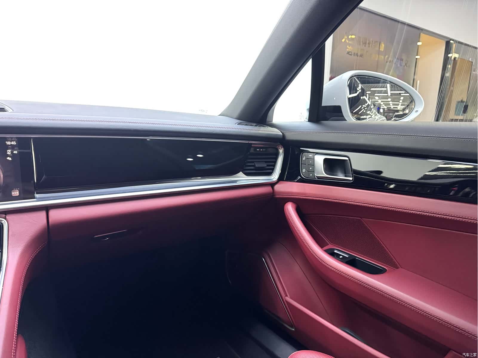 Porsche Panamera, 2023 22