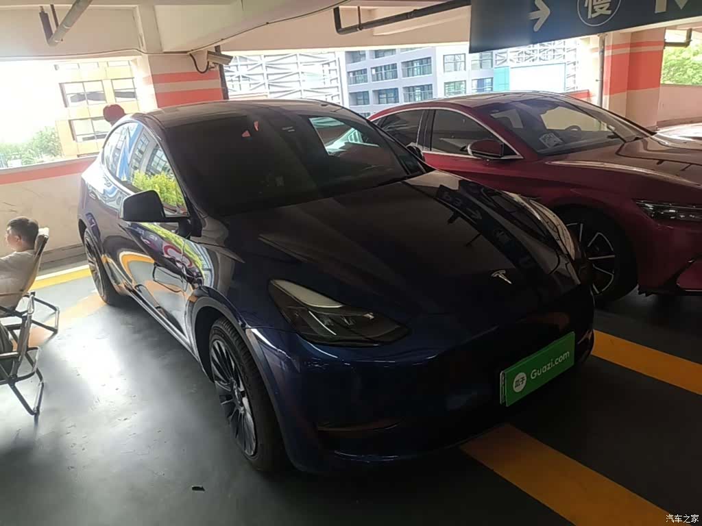 Tesla Model Y, 2021 4