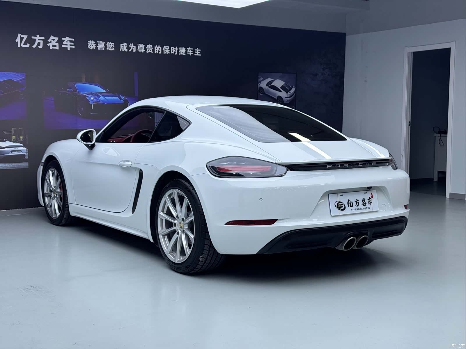 Porsche Cayman, 2018 11