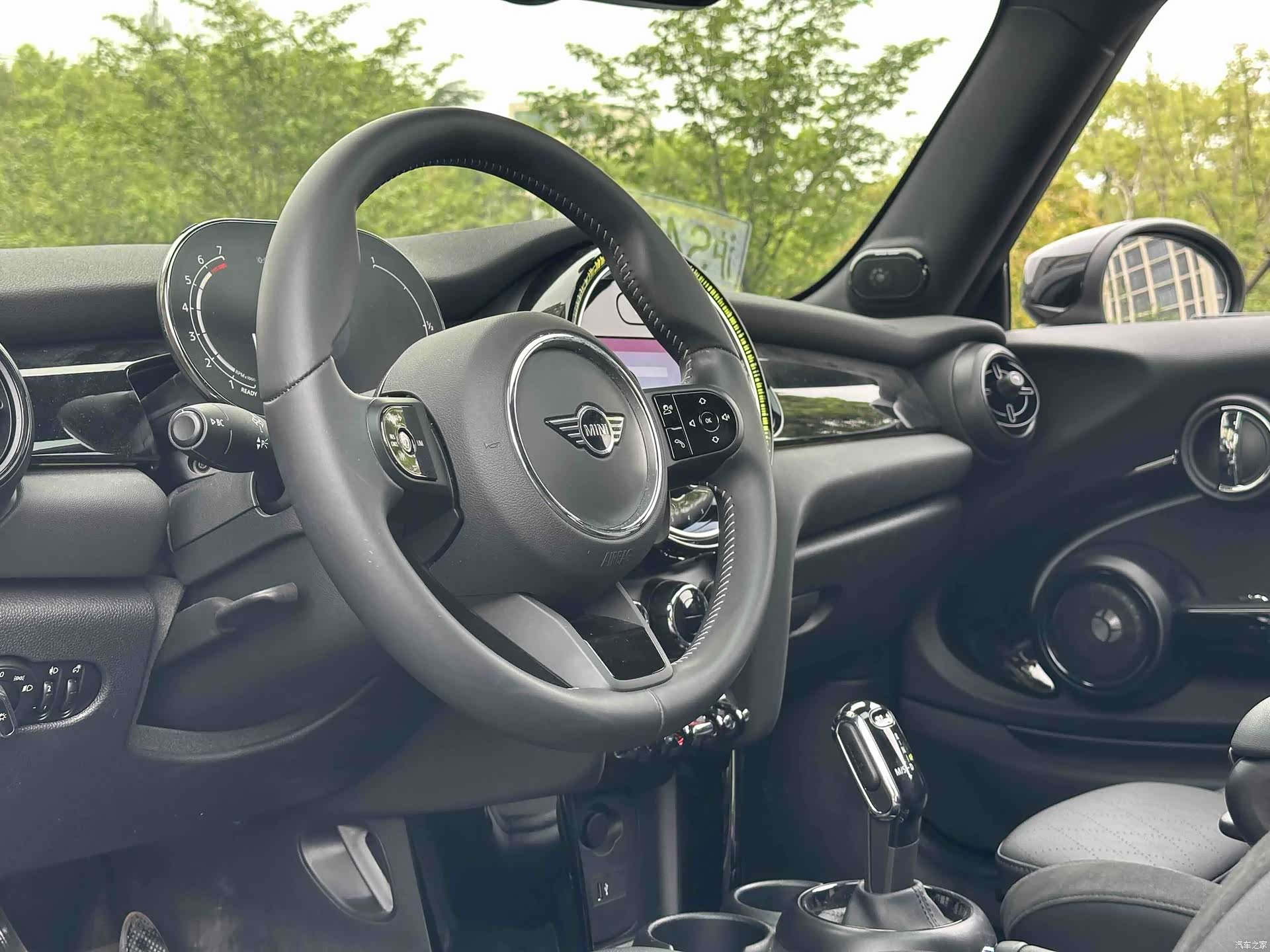 Mini Cooper, 2024 6