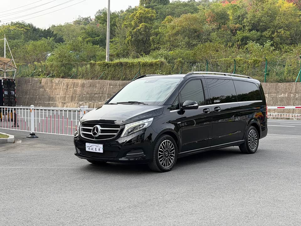 Mercedes-Benz V-class