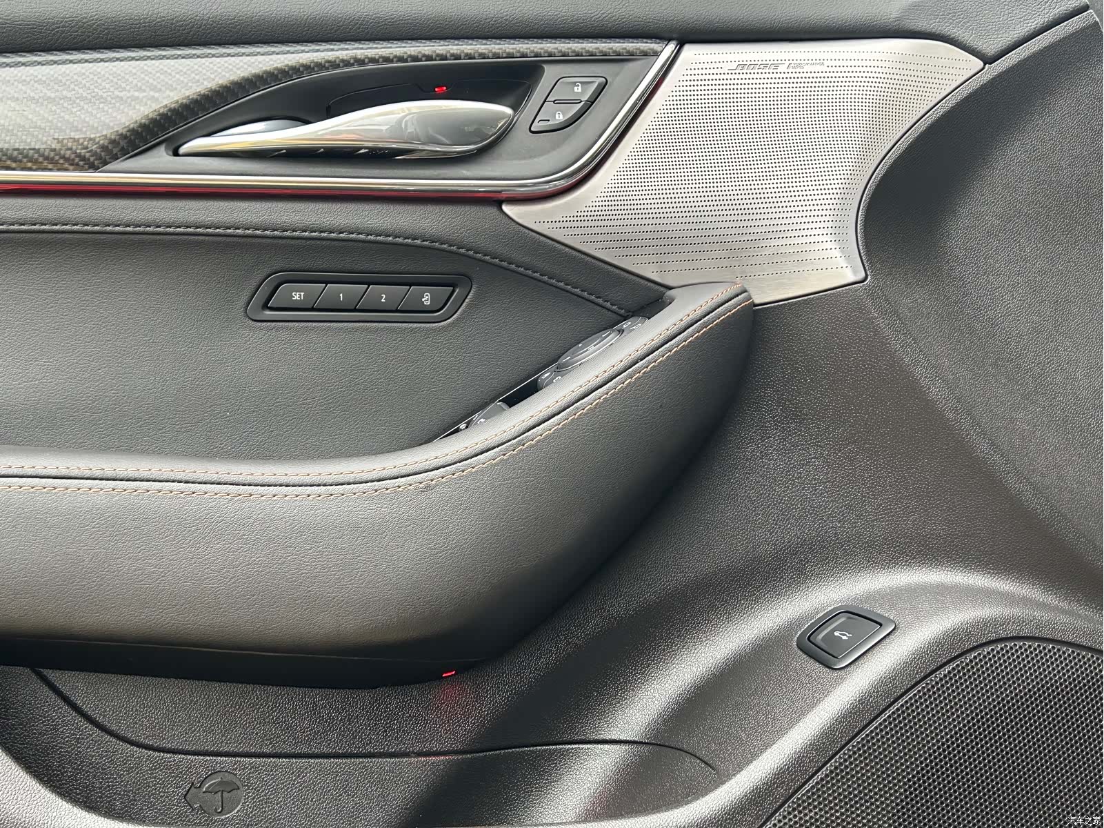 Cadillac CT5, 2023 25