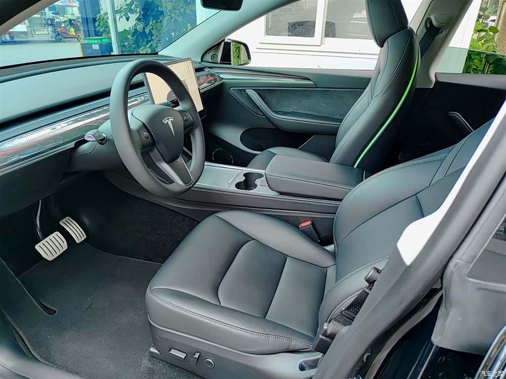 Tesla Model Y, 2023 7