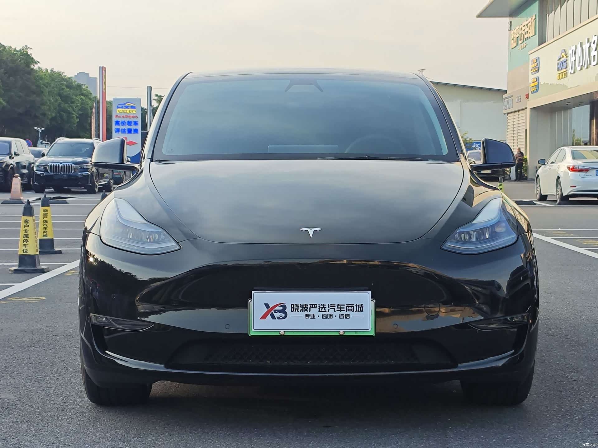 Tesla Model Y, 2022 3