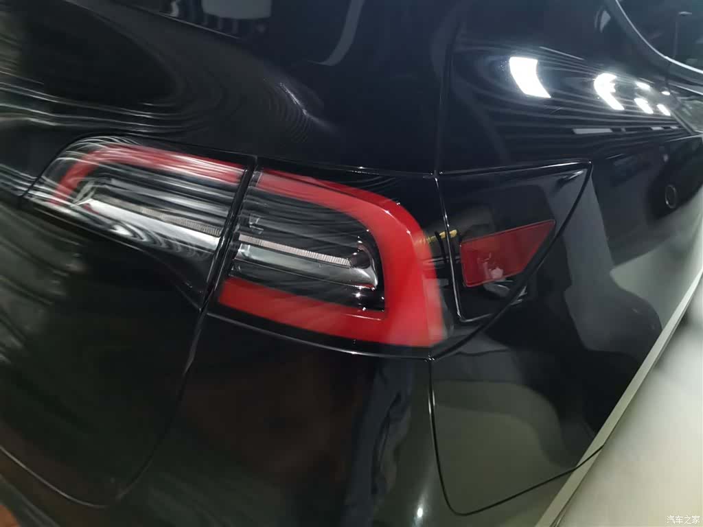 Tesla Model Y, 2023 24