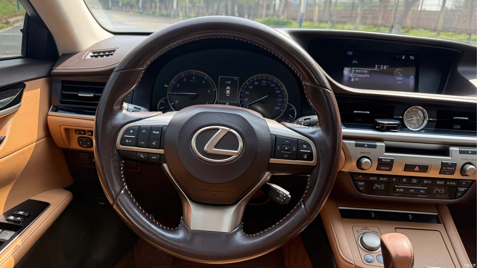 Lexus ES, 2018 12