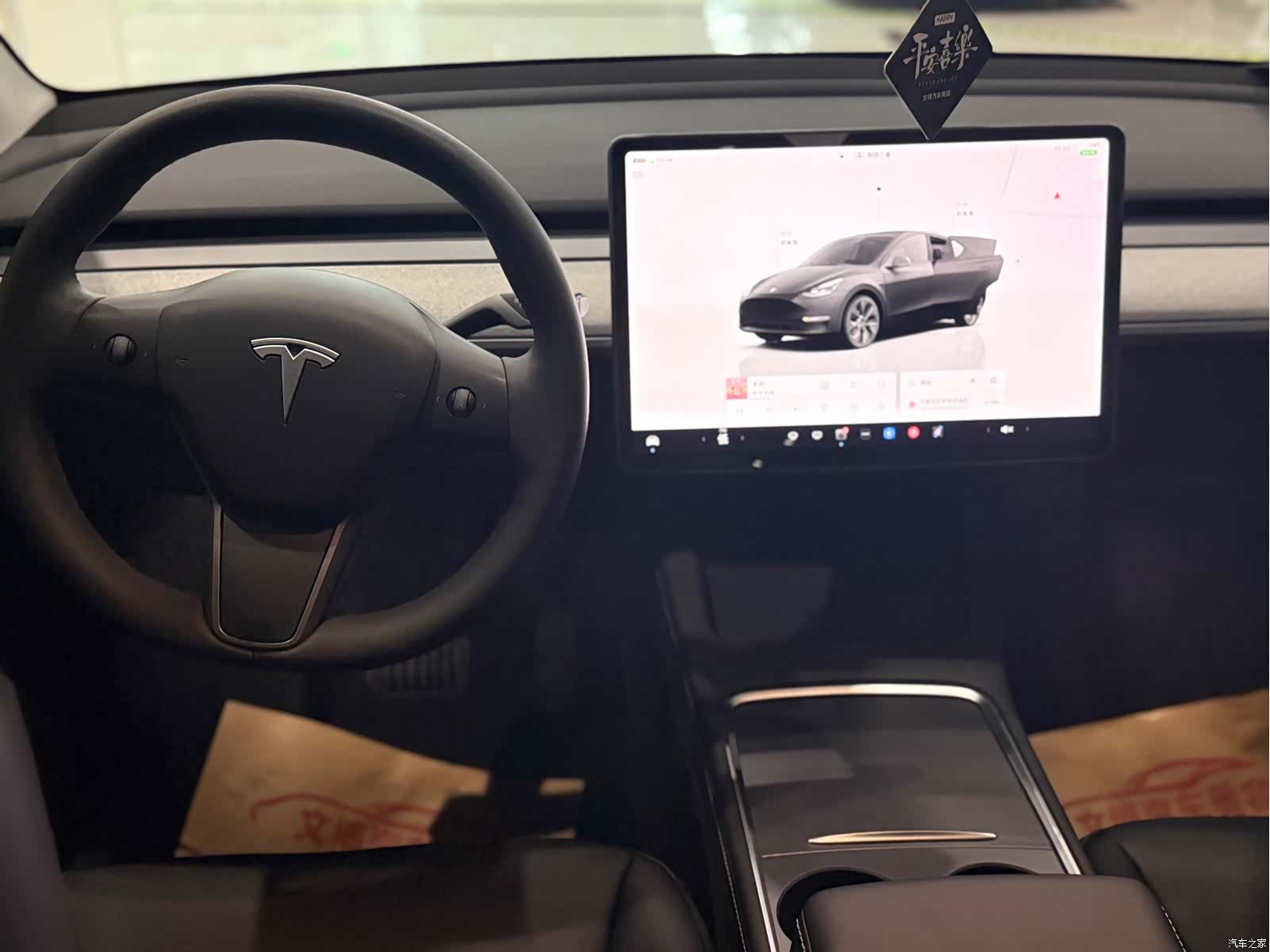 Tesla Model Y, 2024 6
