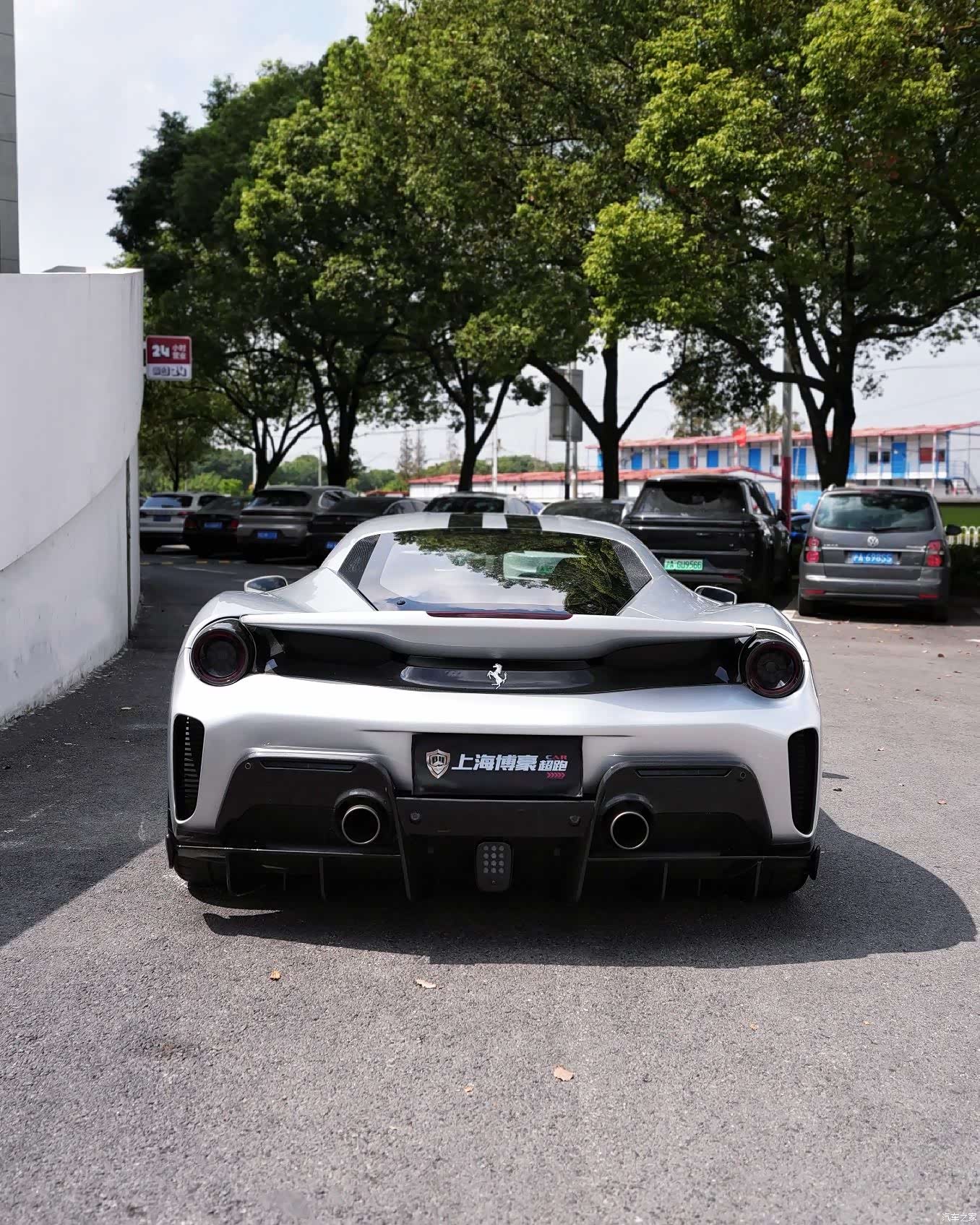 Ferrari 488, 2019 7