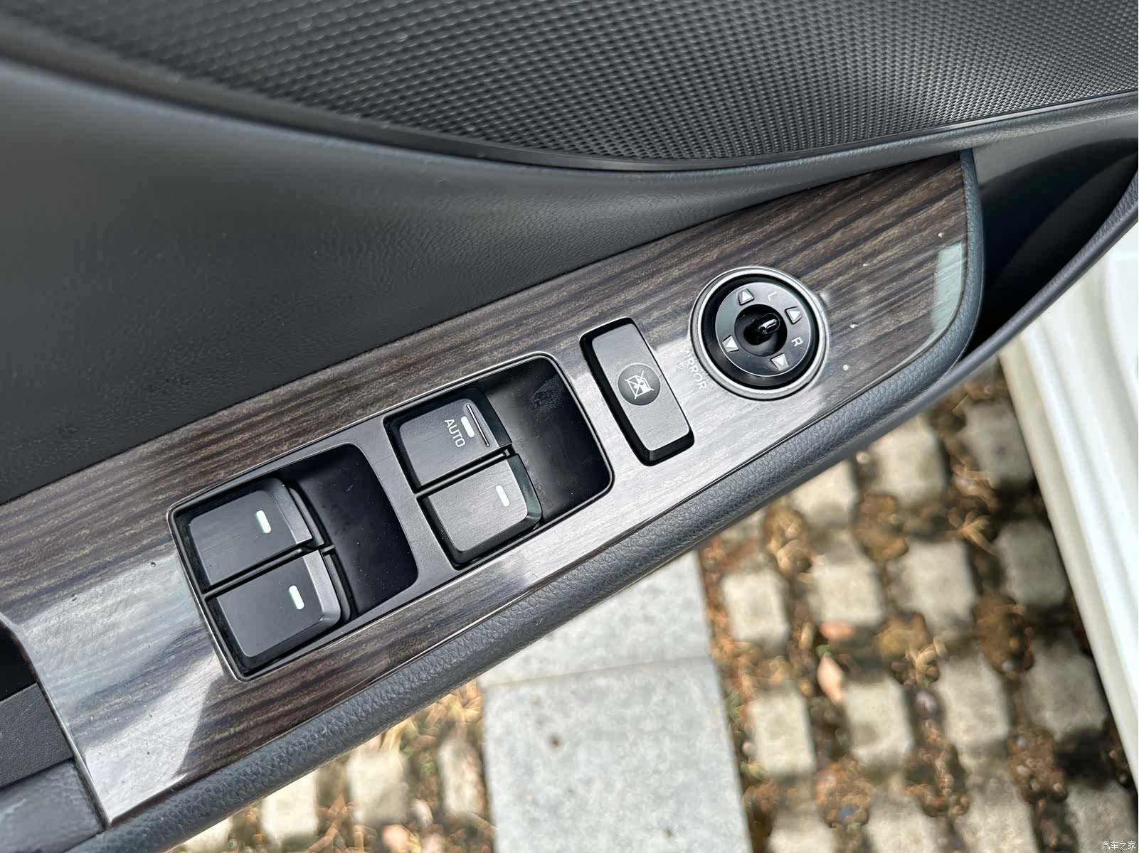 Hyundai GLS, 2016 18
