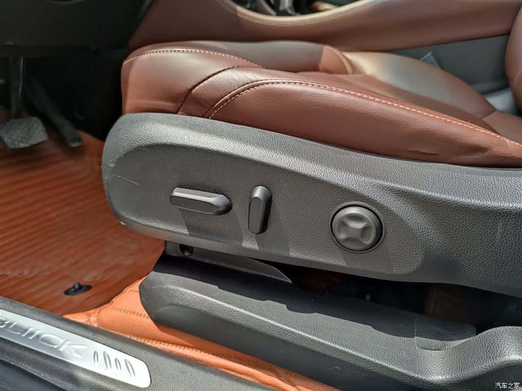 Buick Envision Plus, 2015 16