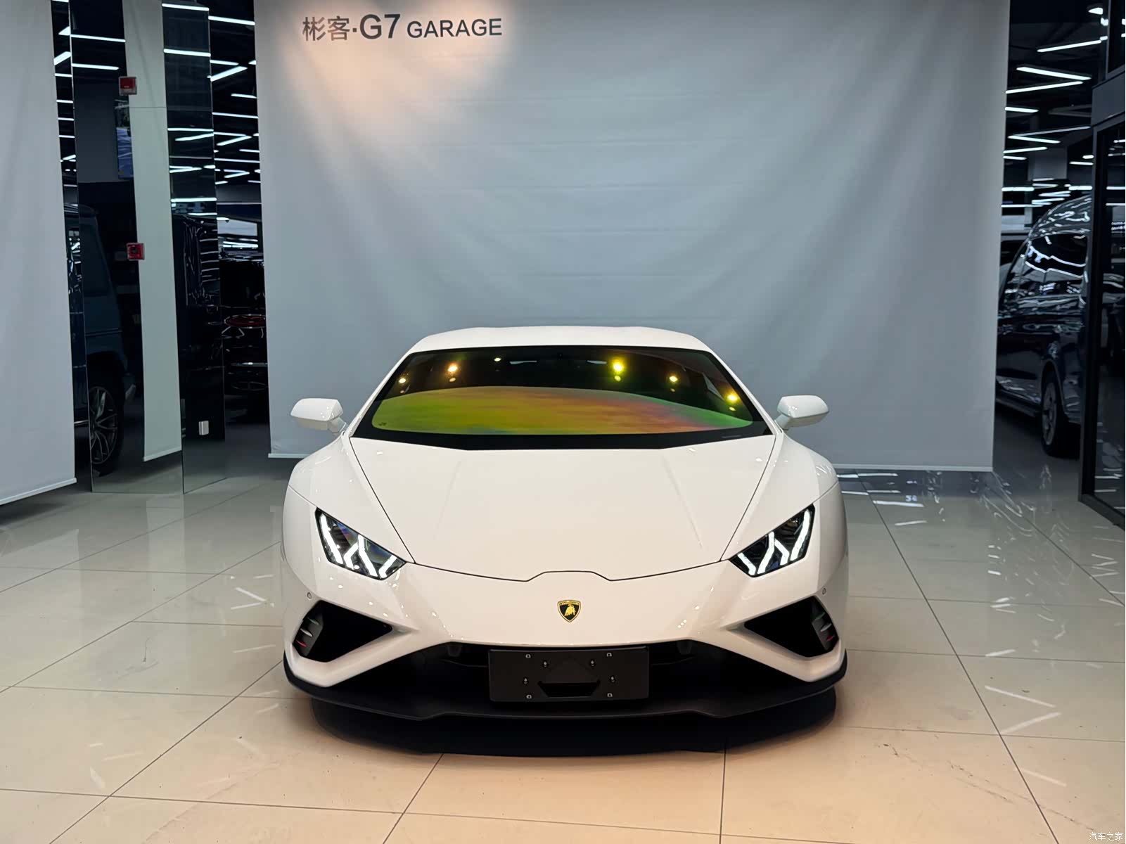 Lamborghini Huracán, 2022 3