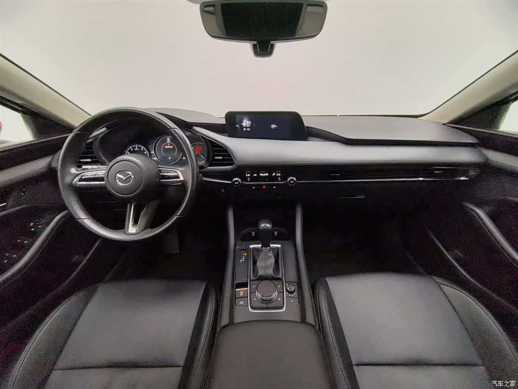 Mazda Mazda3, 2020 все фото