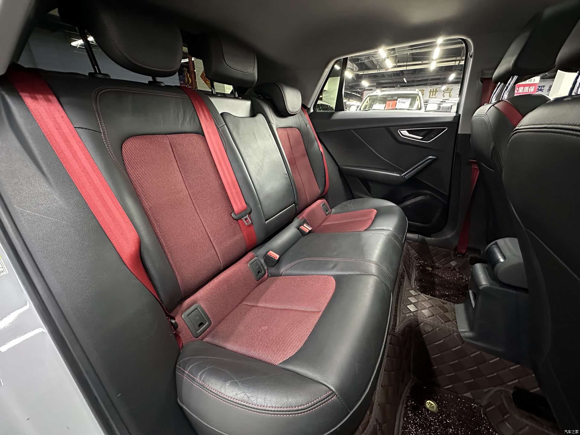 Audi Q2L, 2020 14