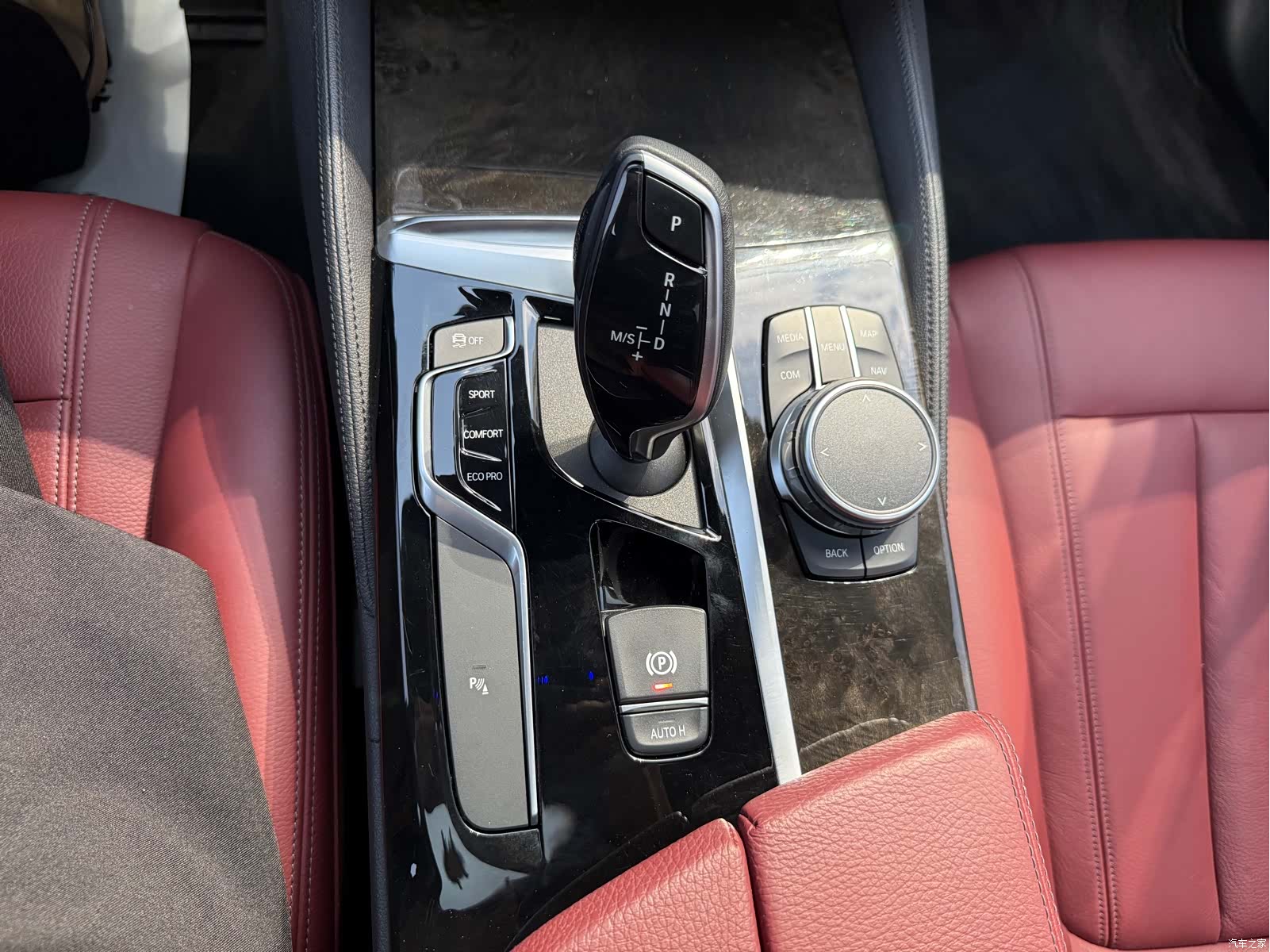 BMW 5 Series, 2019 14