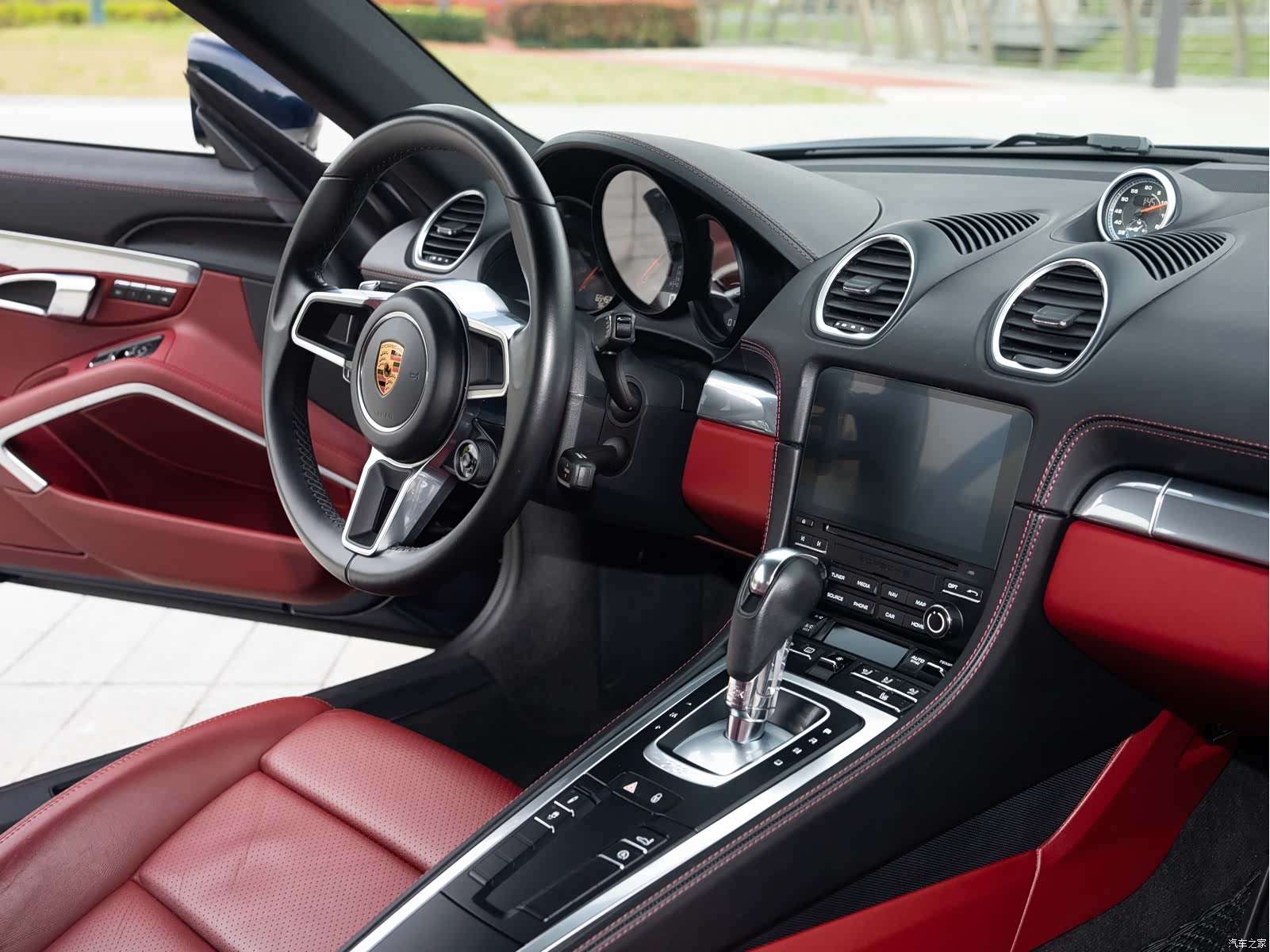 Porsche Cayman, 2018 14