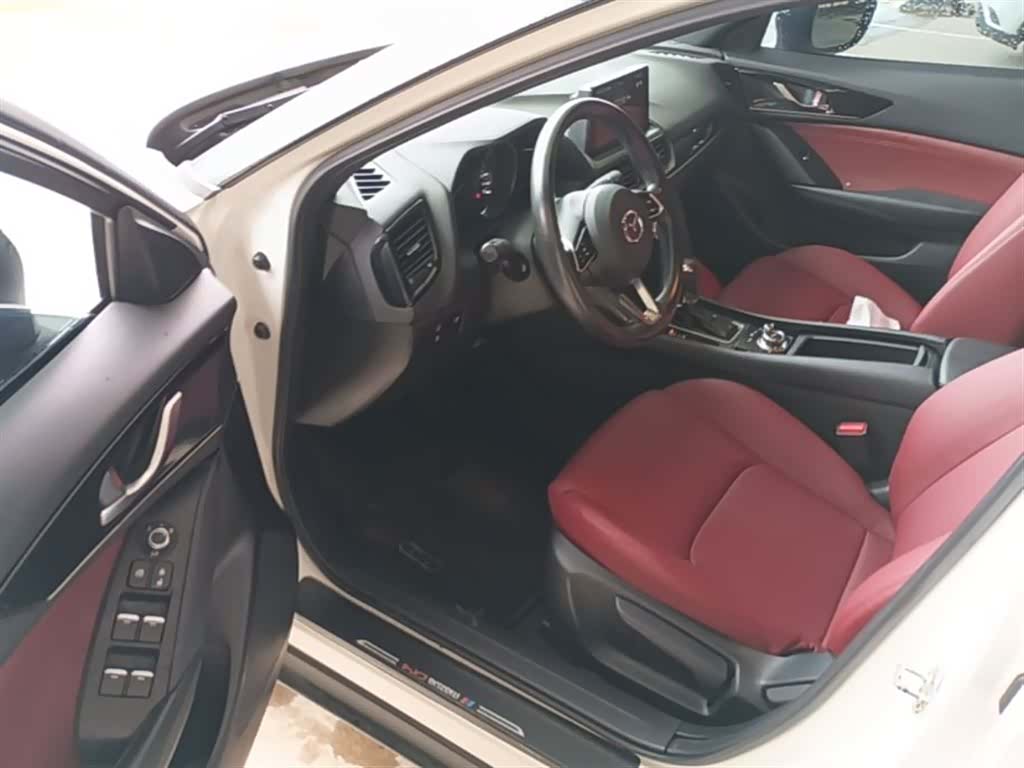 Mazda CX-4, 2021 15