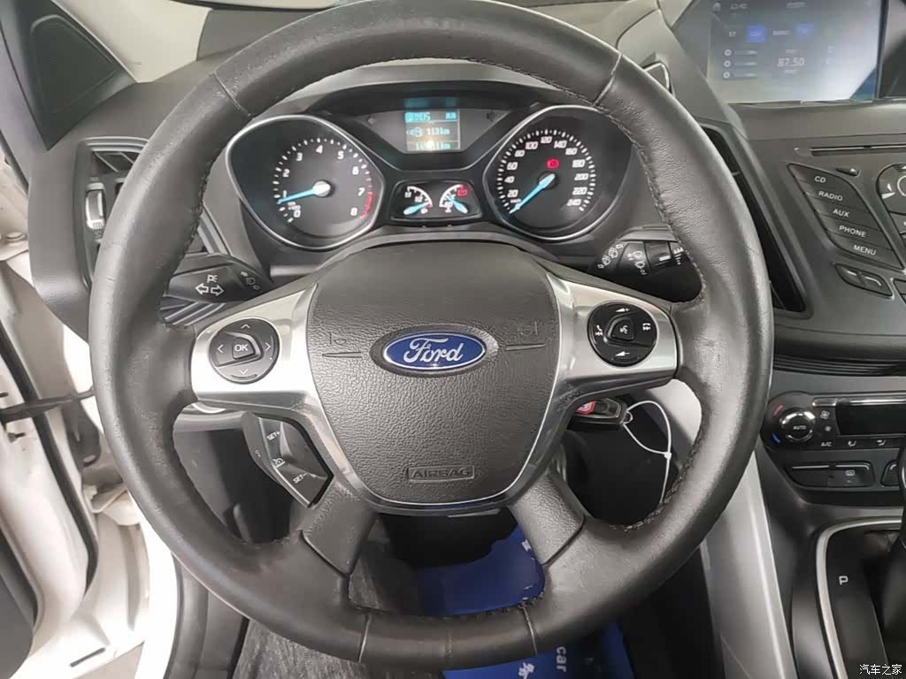Ford Kuga, 2016 11