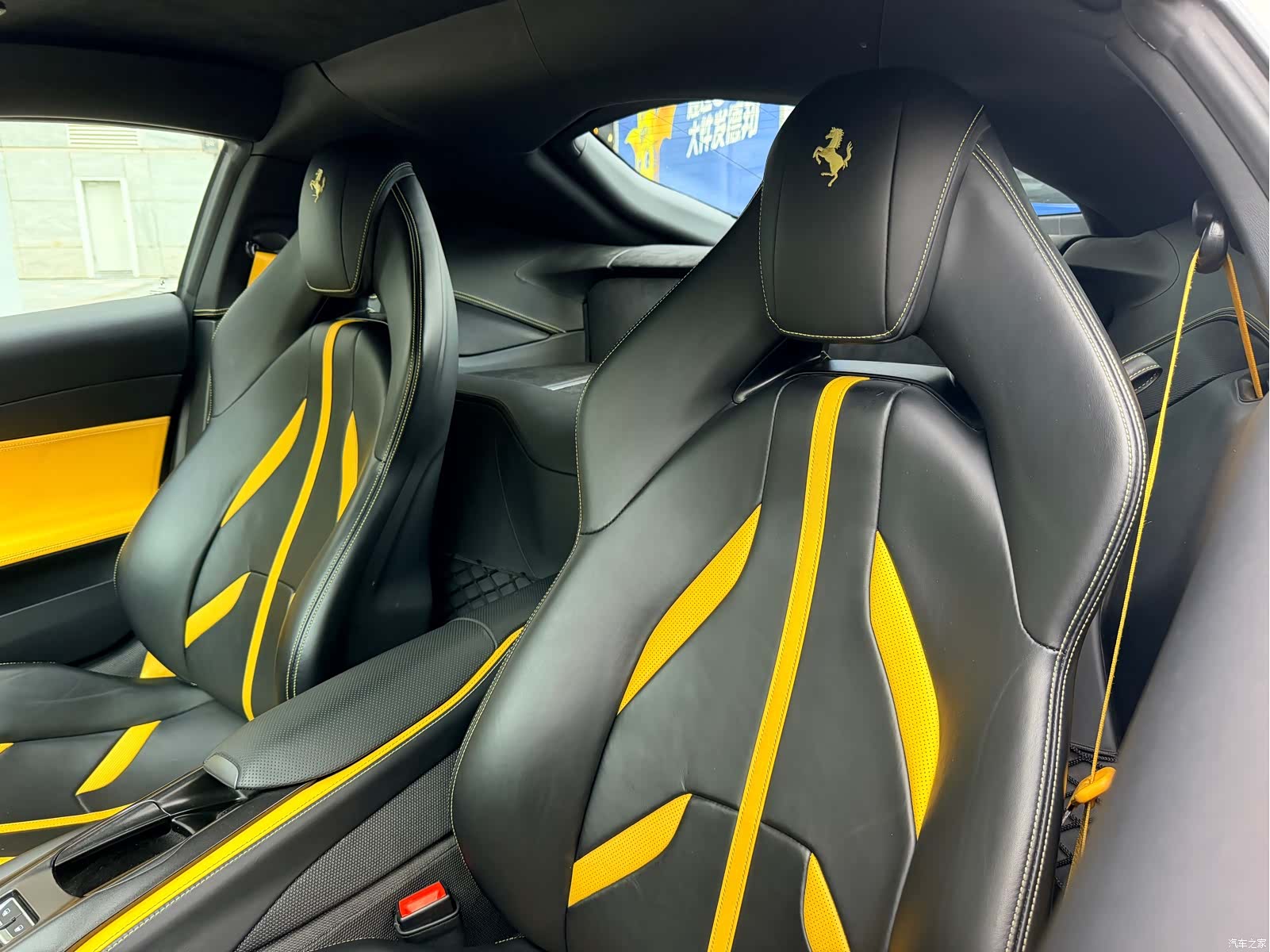 Ferrari 812, 2020 9