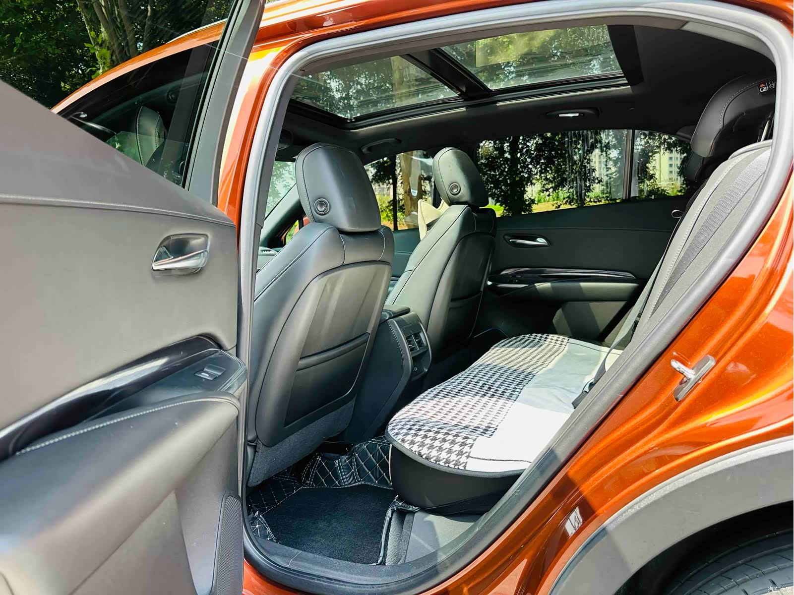 Cadillac XT4, 2019 7