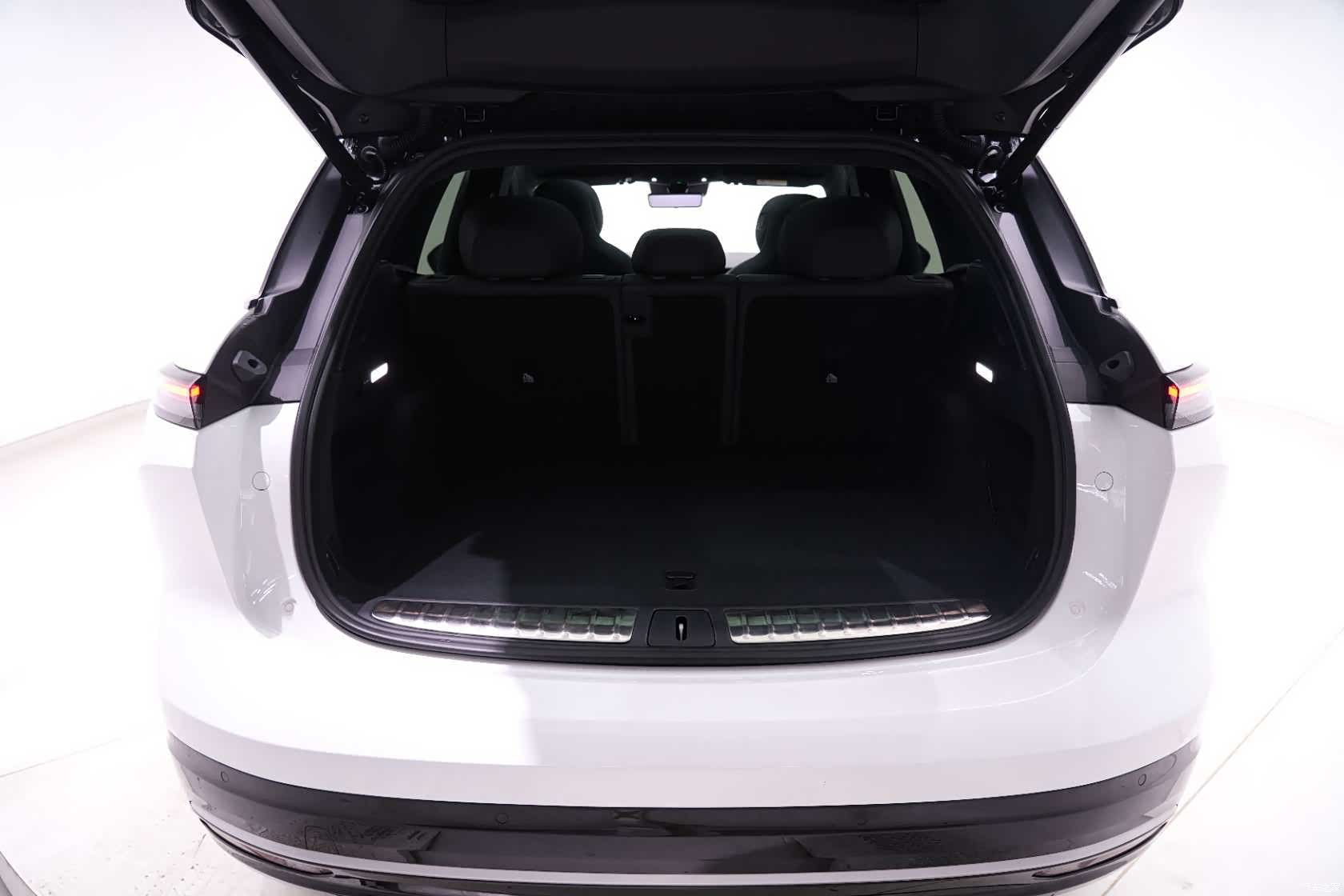 NIO ES6, 2025 23