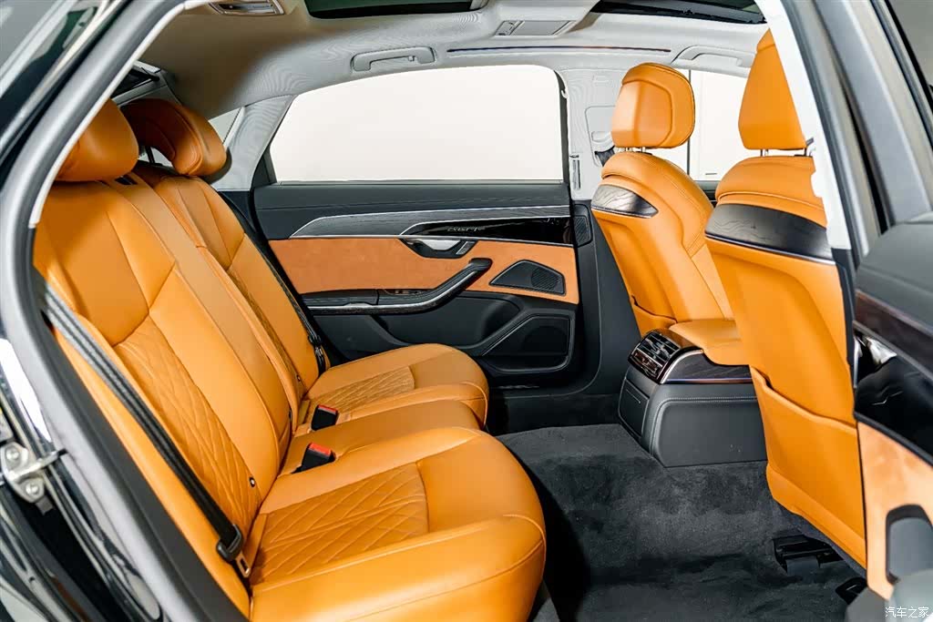 Audi A8L, 2024 21