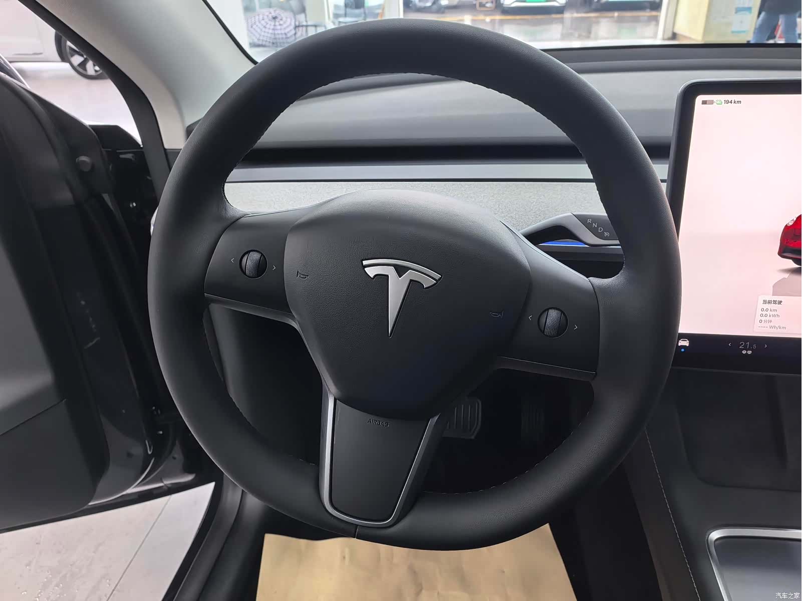 Tesla Model Y, 2025 6