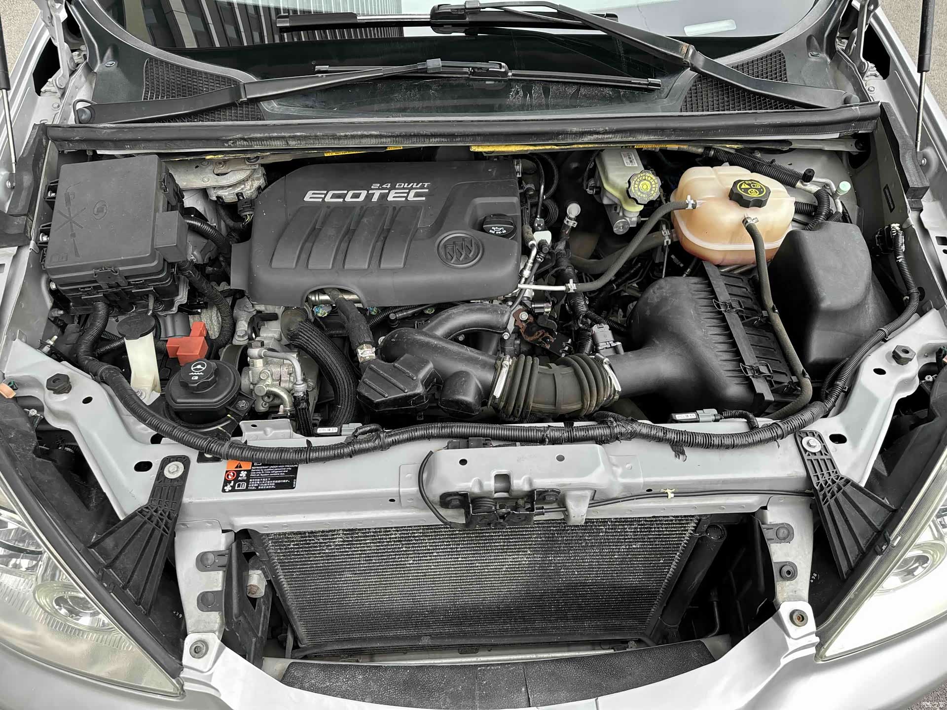 Buick GL8, 2015 12