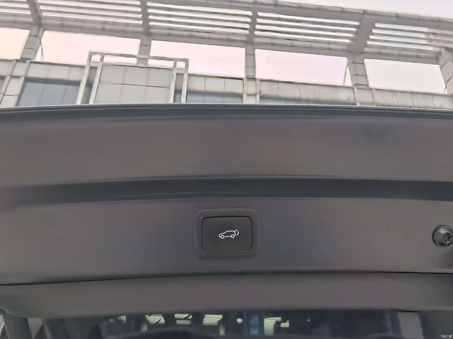 Roewe RX5, 2022 7
