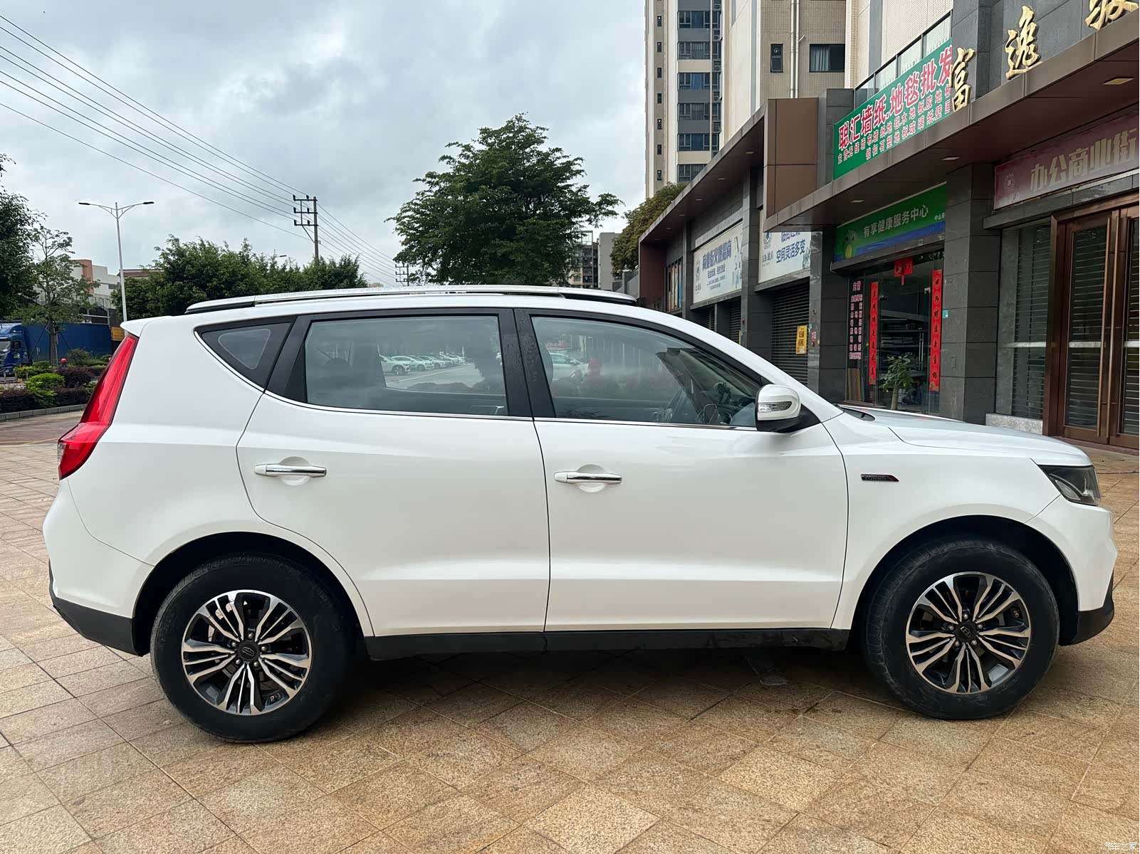 Geely X6, 2018 10