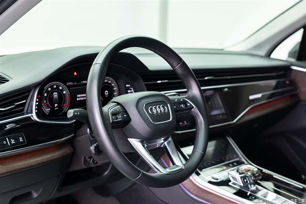 Audi Q7, 2024 21
