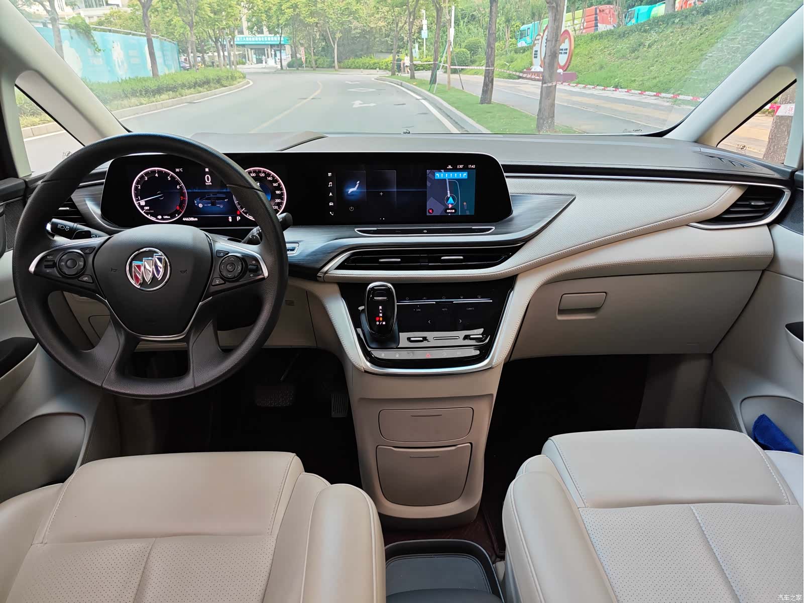 Buick GL8, 2023 9