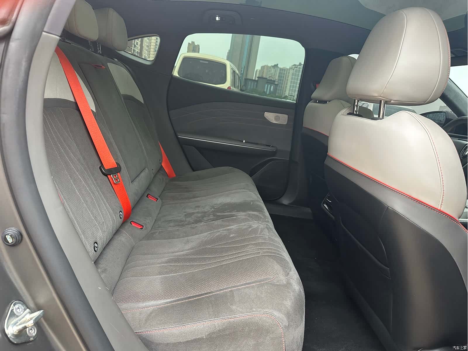 Geely E8, 2024 7