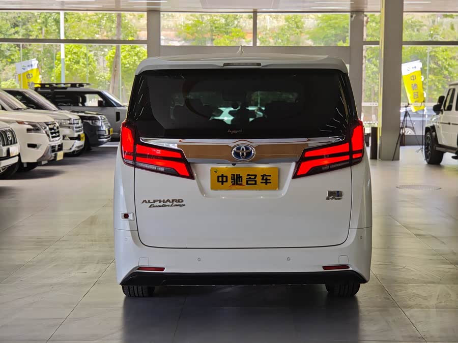 Toyota Alphard 2021, фото 6