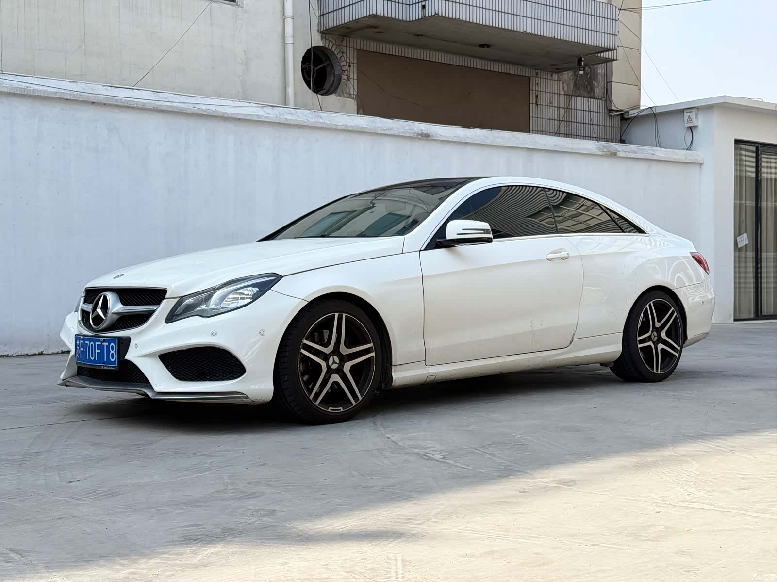 Mercedes-Benz E-Class, 2014 1