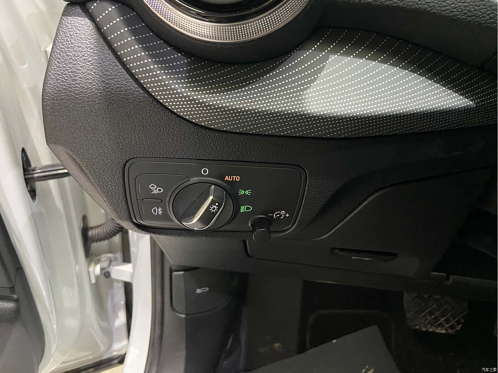 Audi Q2L, 2022 19