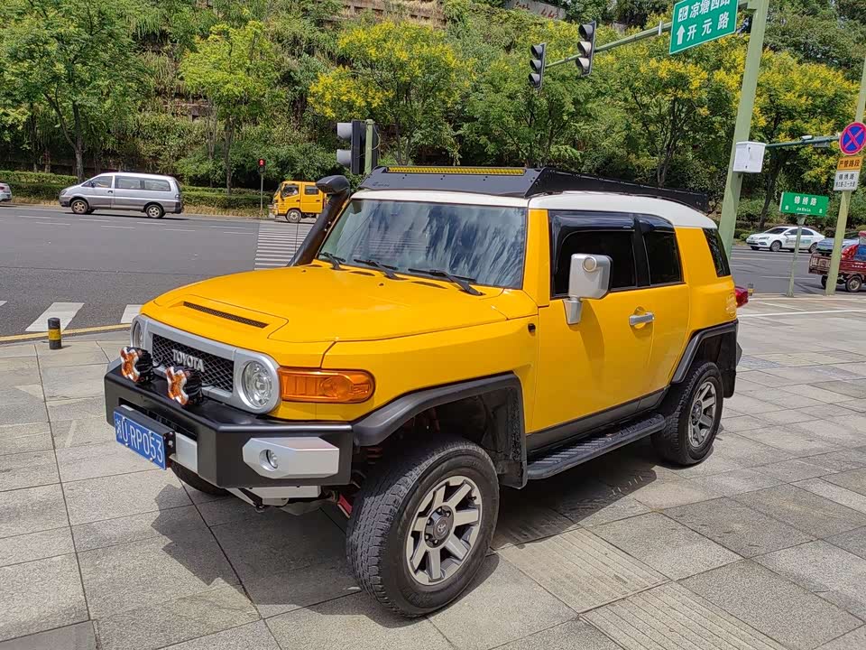 Toyota FJ Cool Luze