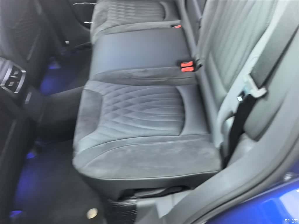 Hongqi HS5, 2023 17