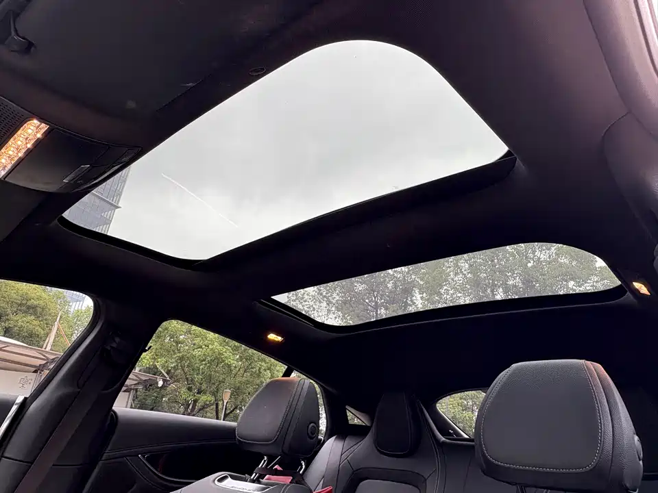 Mercedes-Benz AMG GT Mercedes-Benz AMG GT