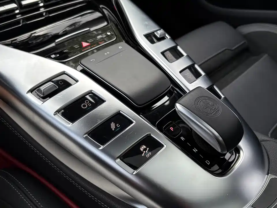 Mercedes-Benz AMG GT Mercedes-Benz AMG GT