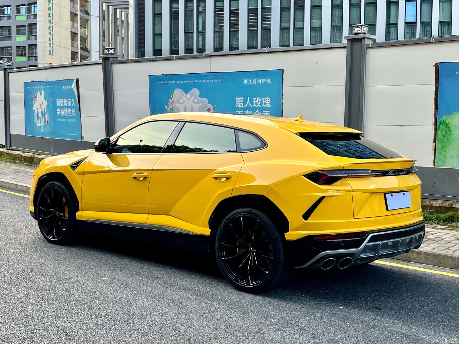 Lamborghini Urus, 2021 4