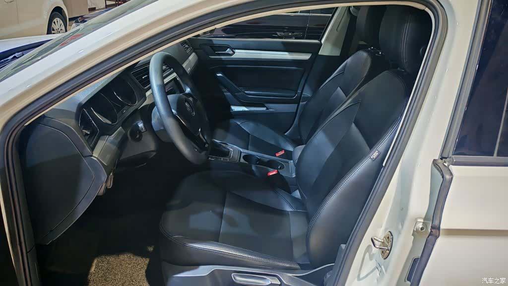 Volkswagen Lamando, 2018 14