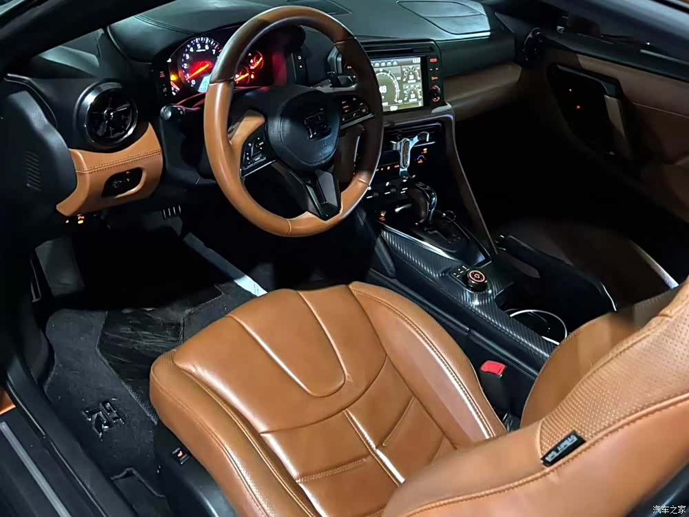 Nissan GT-R, 2018 4