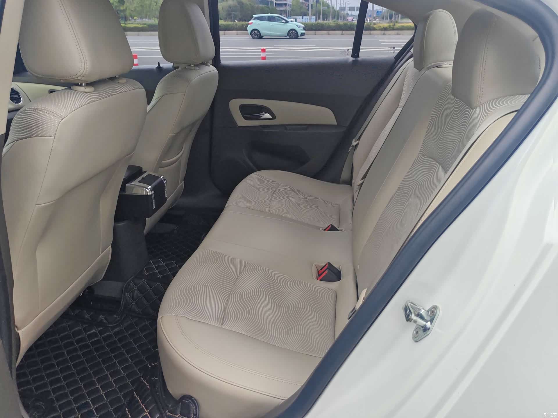Chevrolet SE, 2014 10