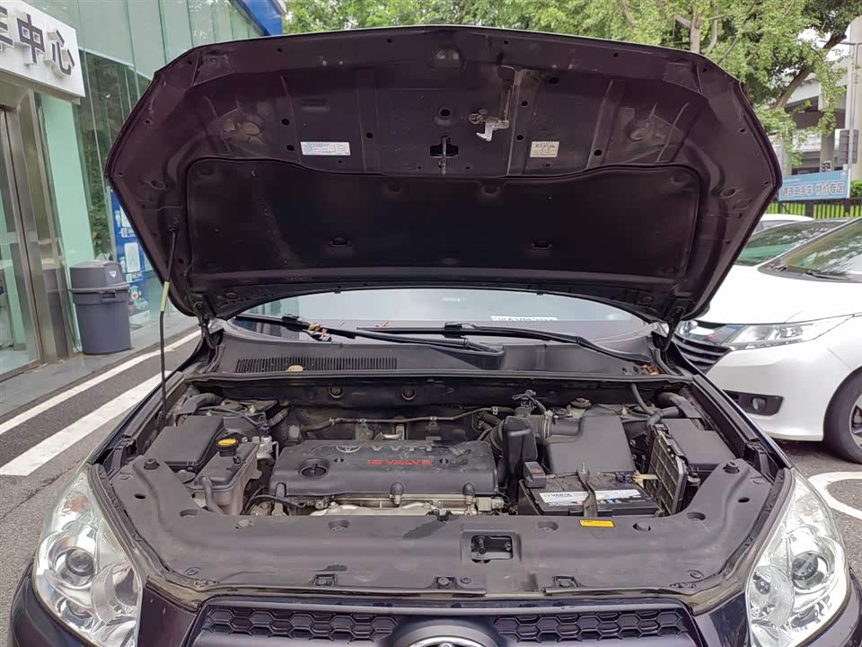 Toyota RAV4 Rongfang