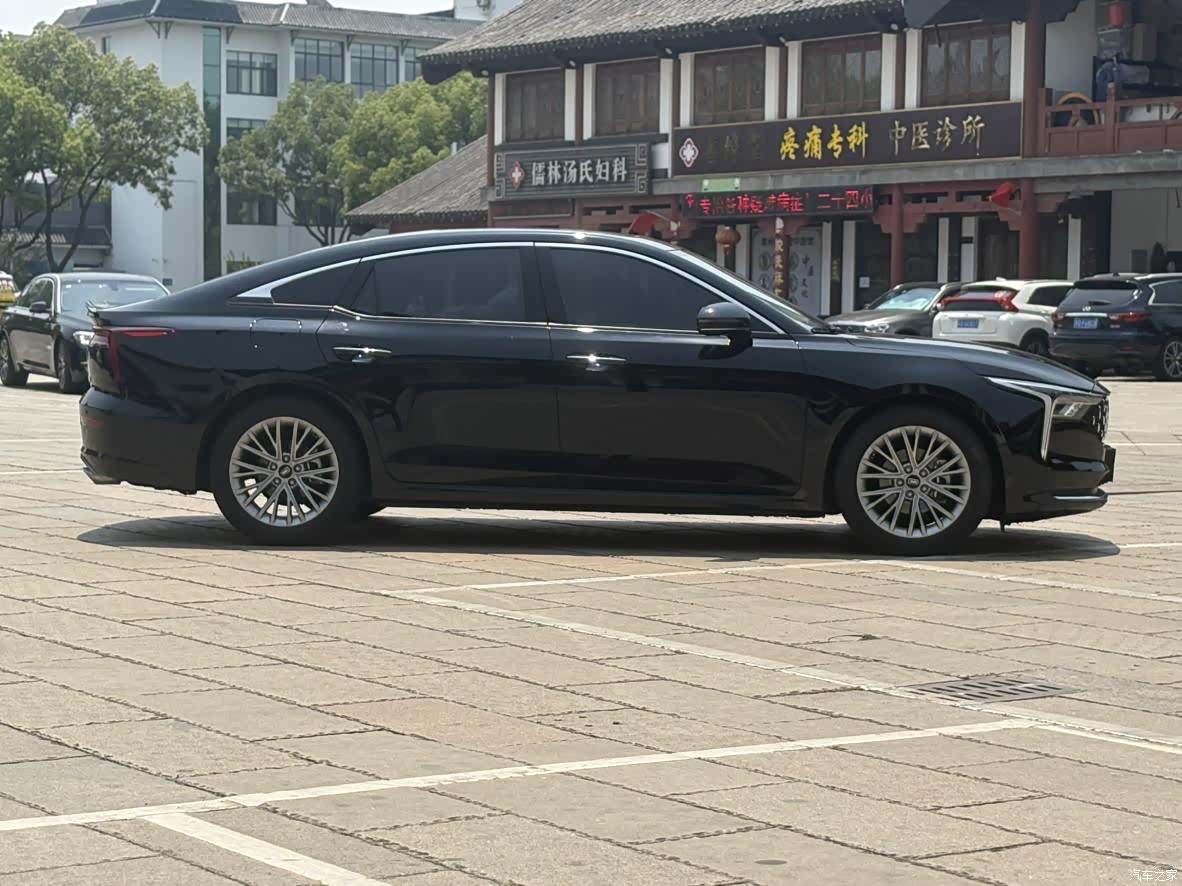 Bestune B70, 2023 3