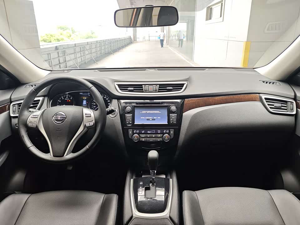 Nissan Qijun