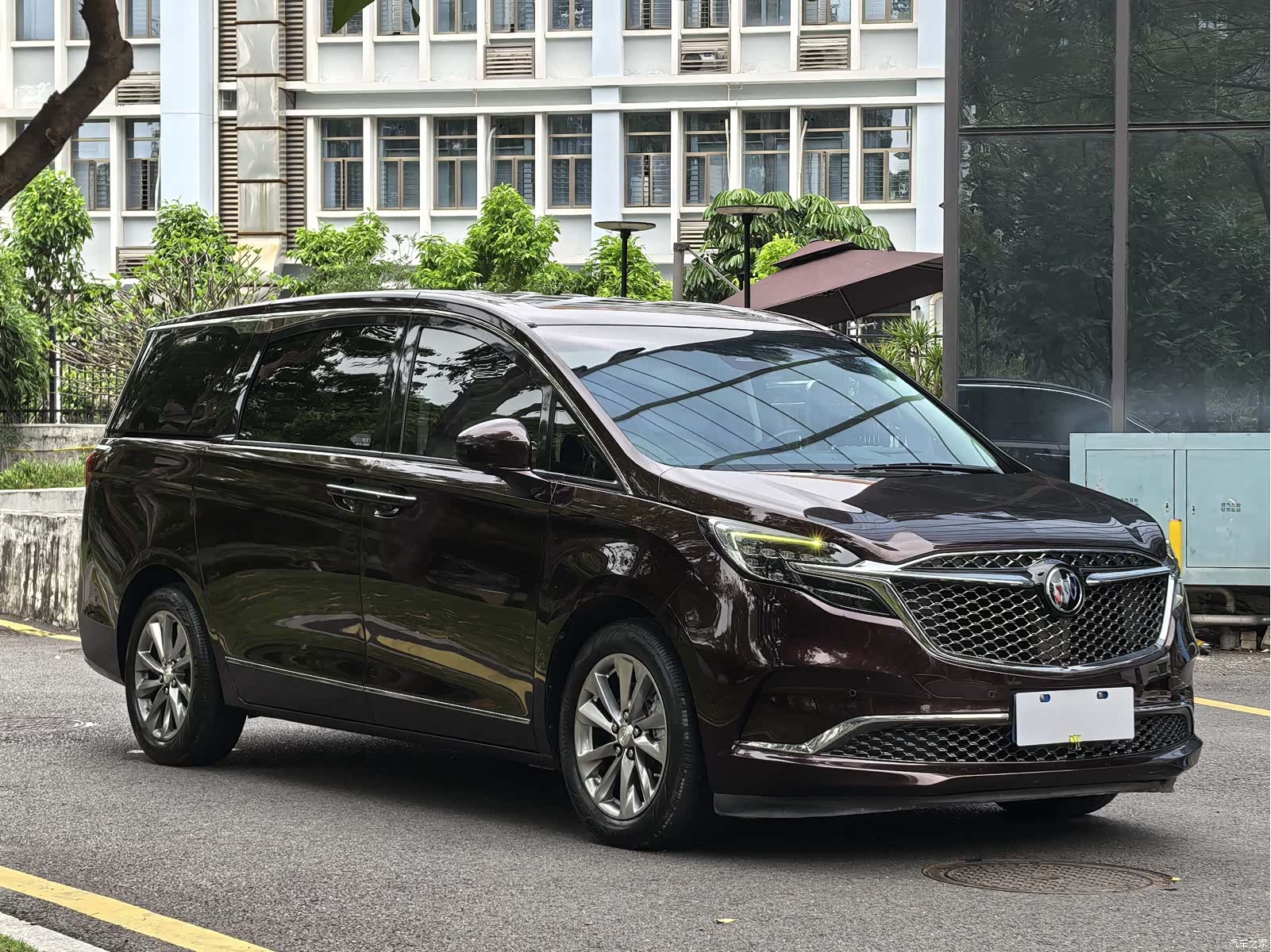 Buick GL8, 2020 2