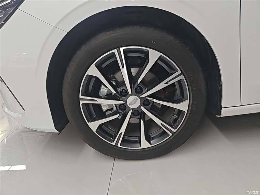 Geely Emgrand, 2025 23