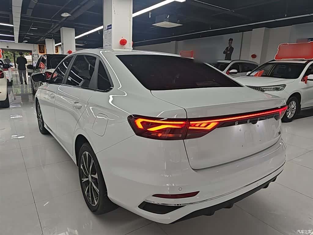 Geely Emgrand, 2025 все фото